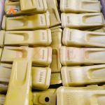 斗齿 K240S 小松系列 泥土齿尖