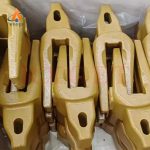 K5060H240 小松斗齿尖齿座